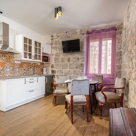 フヴァル Vintage House Al Pozzoアパートホテル エクステリア 写真