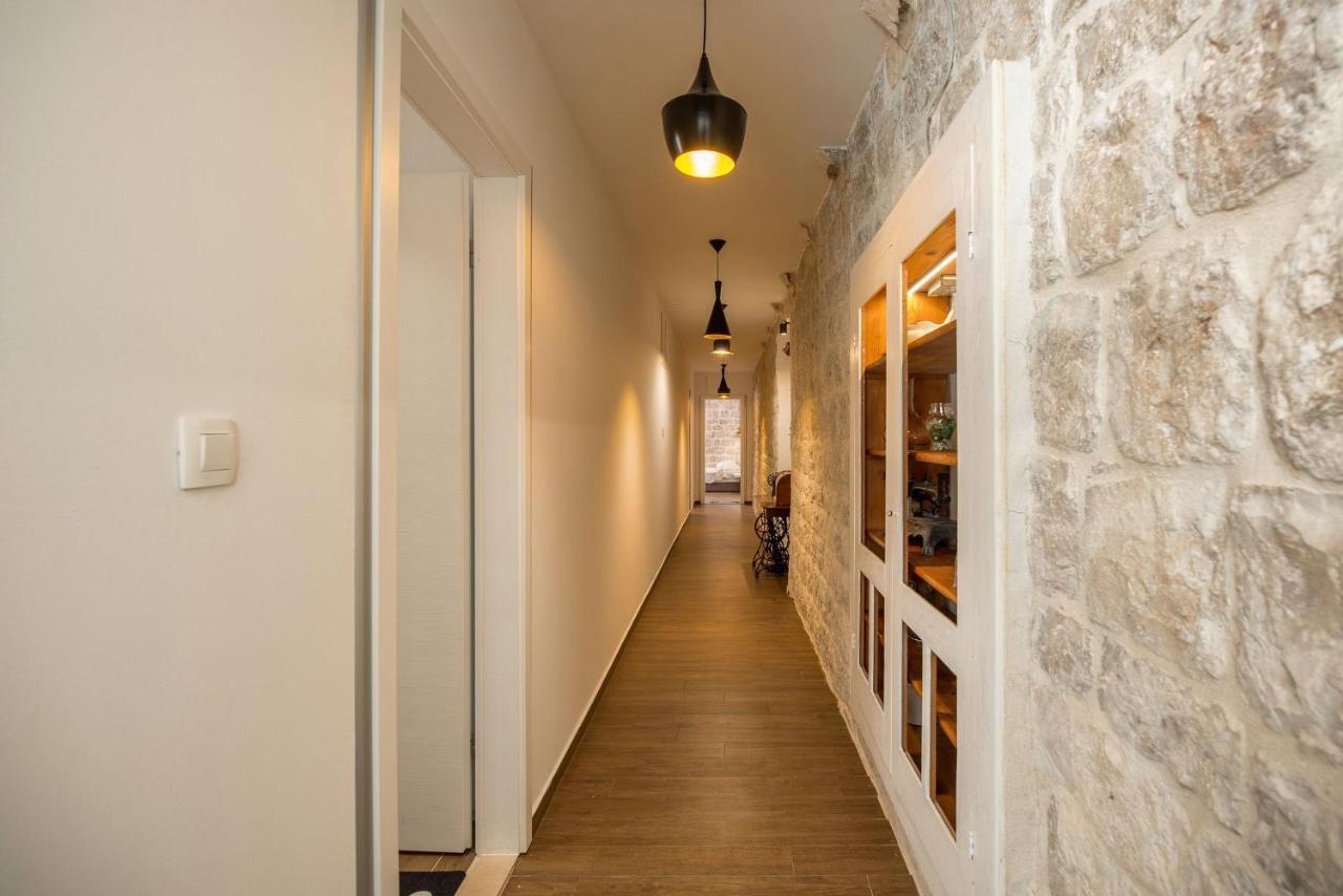 フヴァル Vintage House Al Pozzoアパートホテル エクステリア 写真