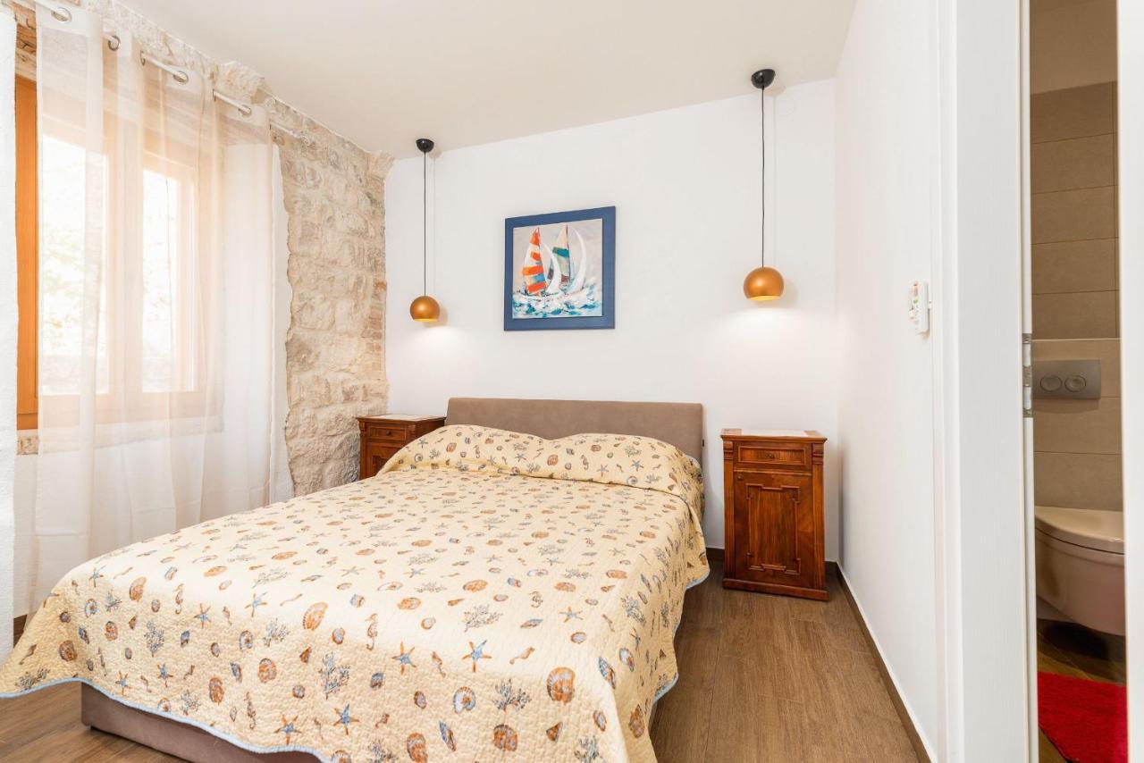 フヴァル Vintage House Al Pozzoアパートホテル エクステリア 写真